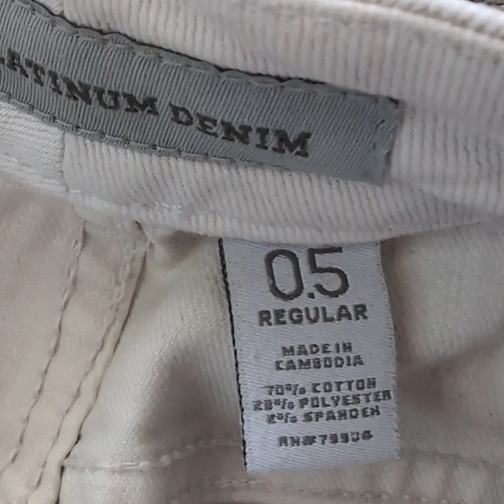 Chico's Platinum Denim Ultimate Fit Flare Leg Jeans 6 Pigment Khaki